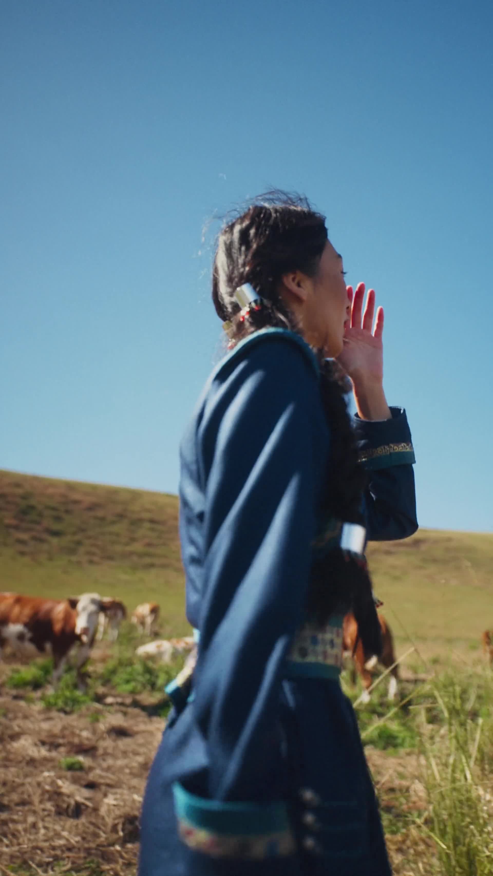 f1901ffcfa7c49c7510b2348492bc695.mp4